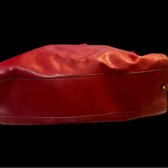 Relic Burgundy Shoulder Bag with Twisted Strap - Picture 3 of 7